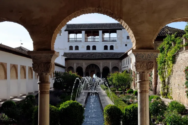 patio de la acequia en Alhambra