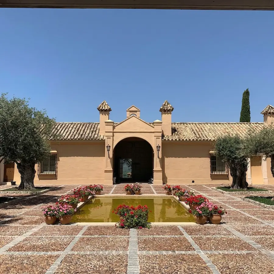 fachada de finca cordoba