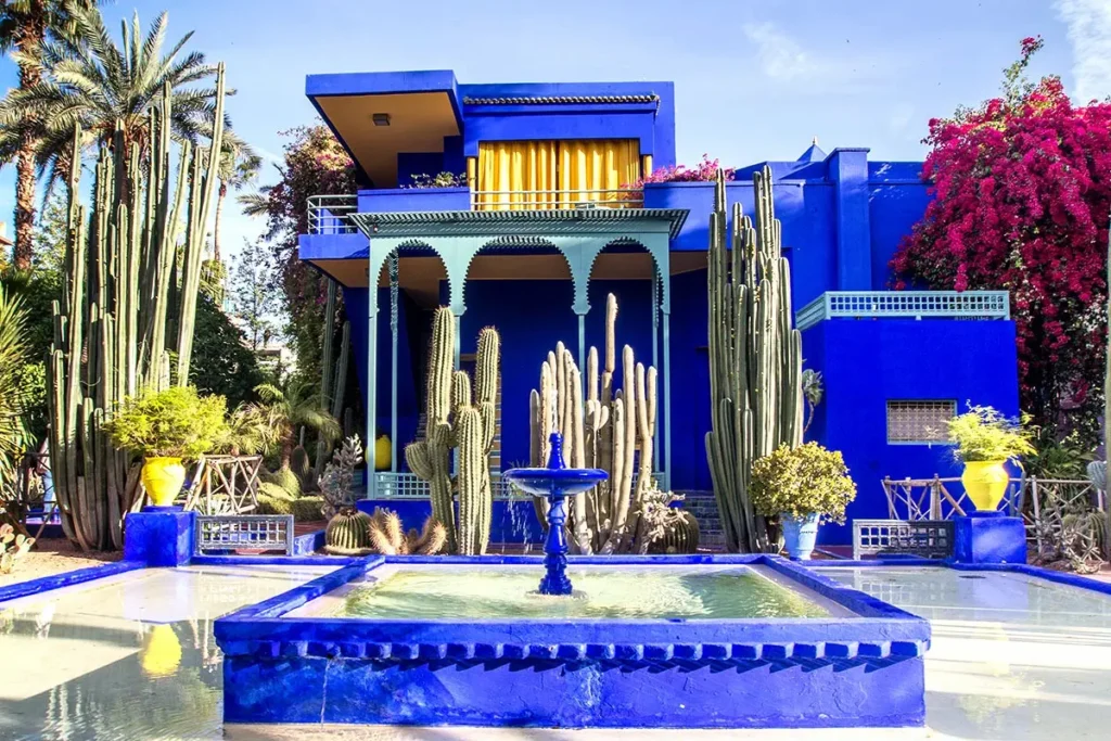 vista frontal casa jardín majorelle en Marrakech